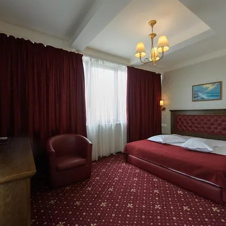 Golden Palace 4* מאמאיה