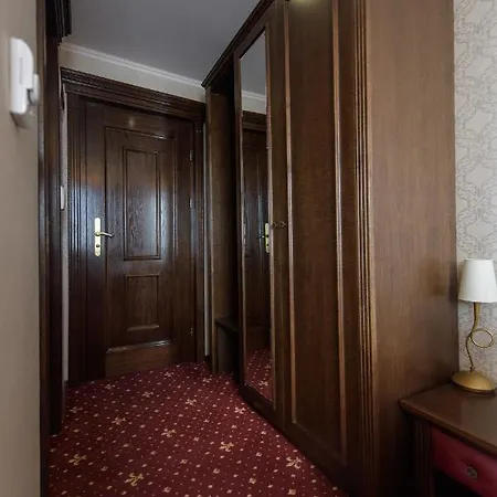 Golden Palace Mamaia