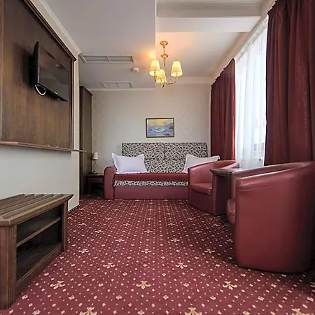 Golden Palace Hotel