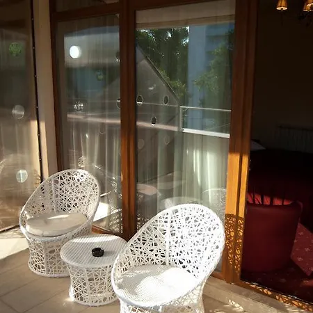 Golden Palace Mamaia