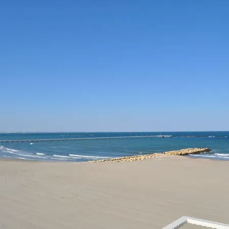 Golden Palace Mamaia