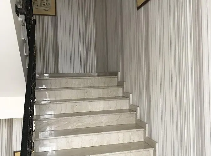 Golden Palace Mamaia